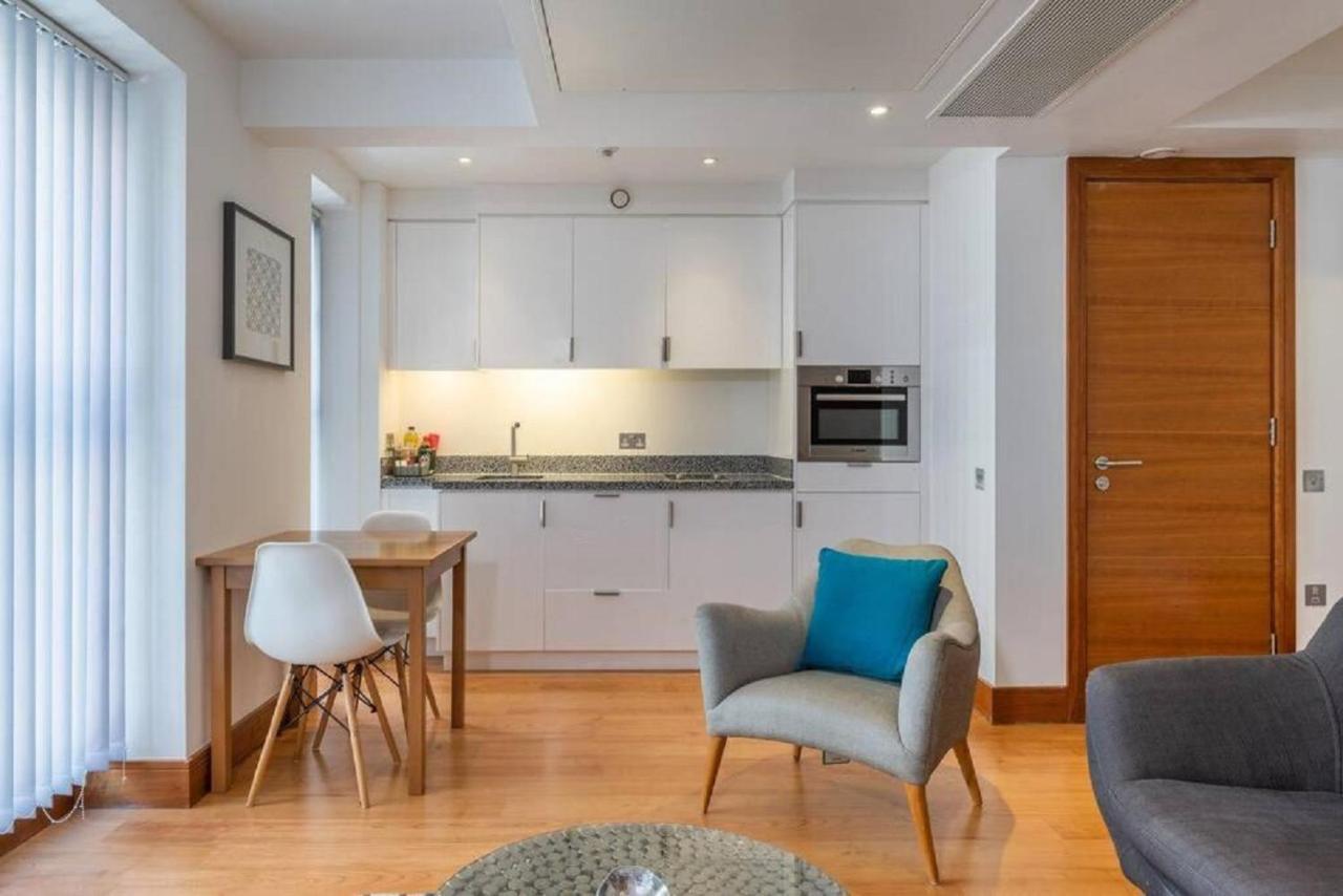 Apartment - Tower Hill - City Centre By Prime London Stays N-15 מראה חיצוני תמונה